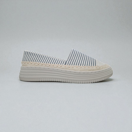 BLUE STRIPED LOAFER