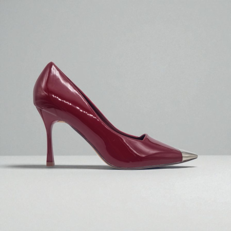 LEATHER MAROON HEEL WITH A GOLD FRONT