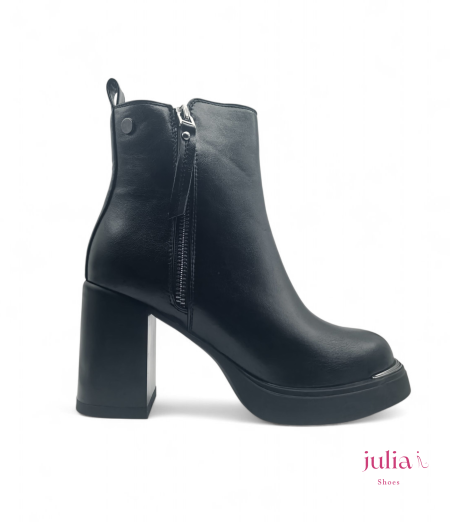 SQUARE TOE ANKLE BOOT