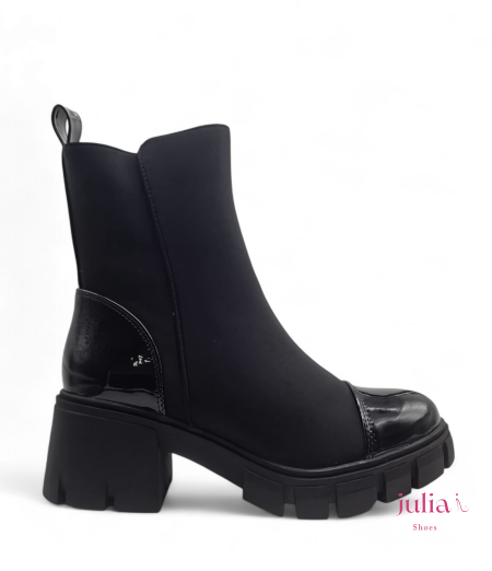 CHUNKY BLOCK HEEL ANKLE BOOTS