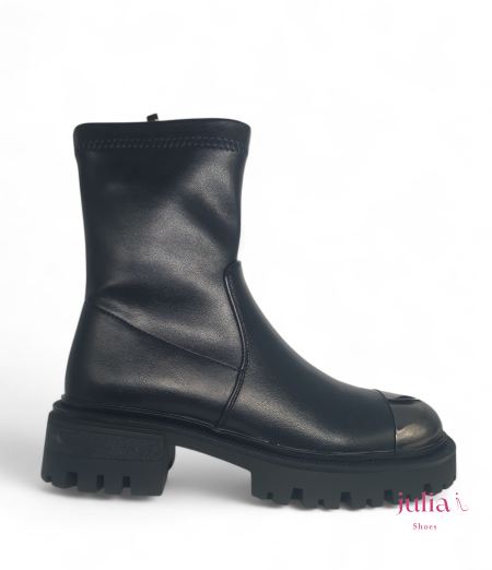 LUG SOLE ANKLE BOOT <br> <span class='text-color-warm'>sold-out </span>